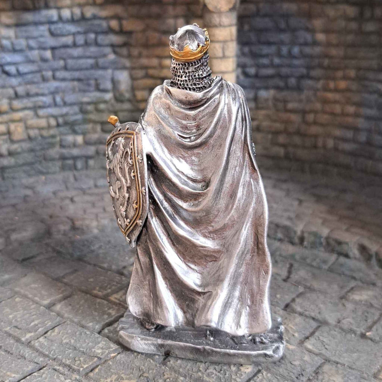 Solid Metal Knight Statuette - Robert the Bruce