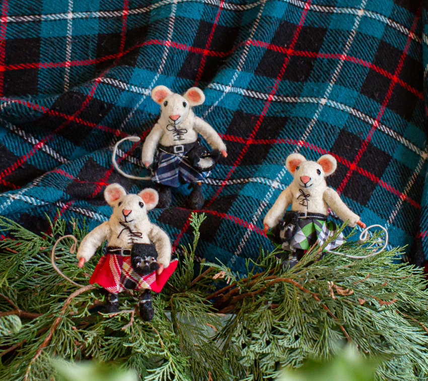 Scottish Kilted Mouse – Radical Weavers